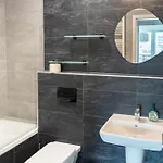 Apartamento Waterfront Buda Hills Views&free Parking Budapest