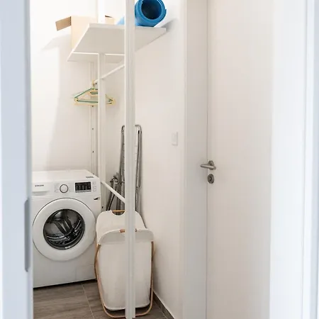 Waterfront Buda Hills Views&free Parking Βουδαπέστη