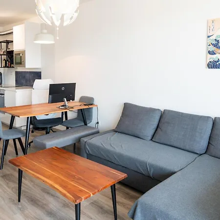 Waterfront Buda Hills Views&free Parking Daire Budapeşte